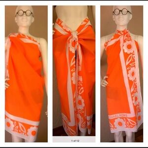 MiK Big Scarf have 2 one orange/white and one green/white, select color.